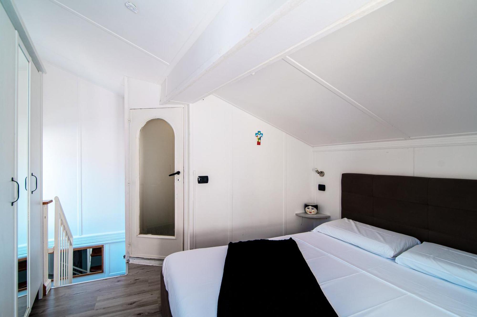 Joivy Al Duomo Guest House Como Buitenkant foto