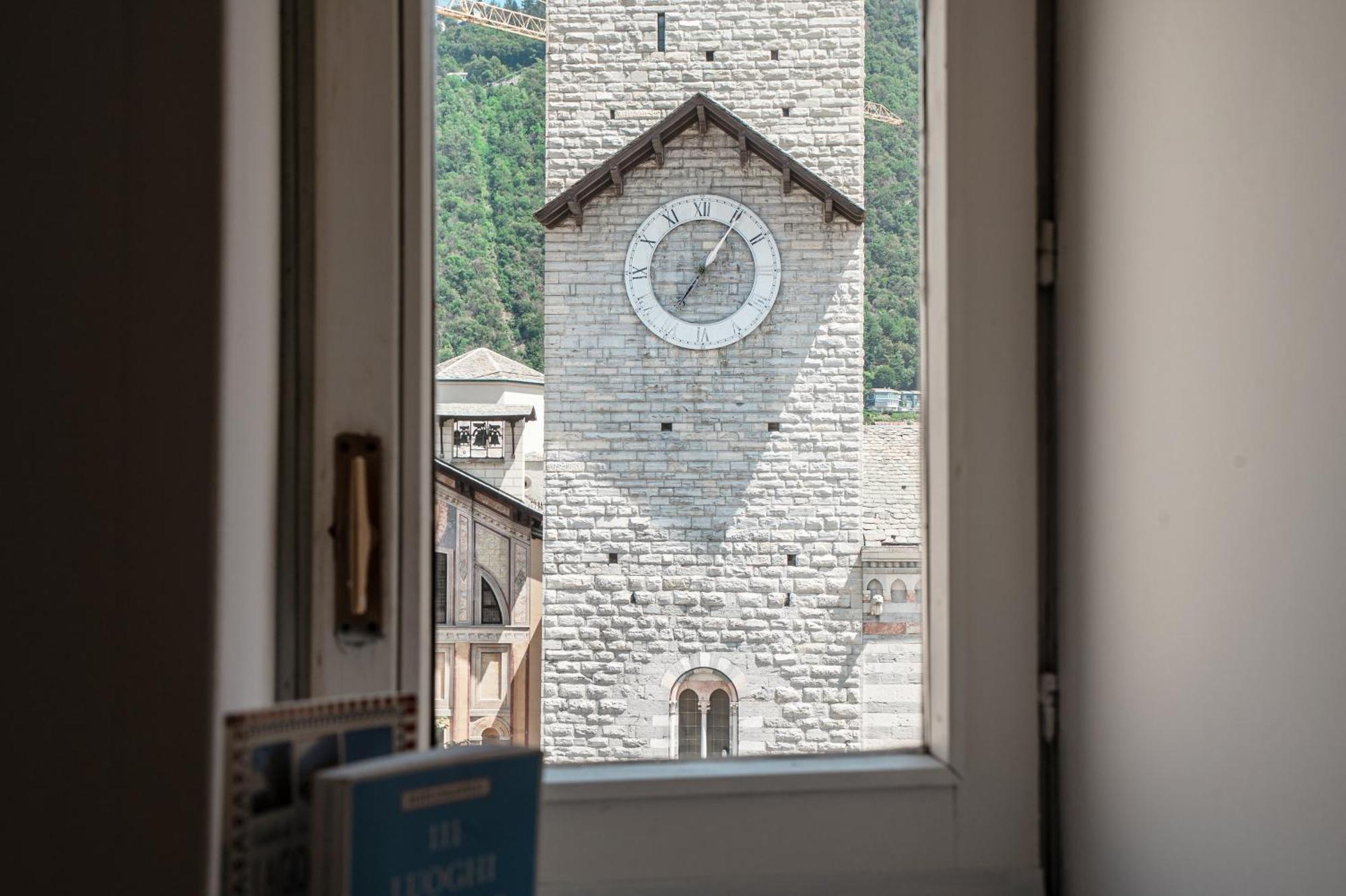 Joivy Al Duomo Guest House Como Buitenkant foto